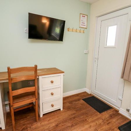 Primrose Cottage 랜드린도드웰스 외부 사진